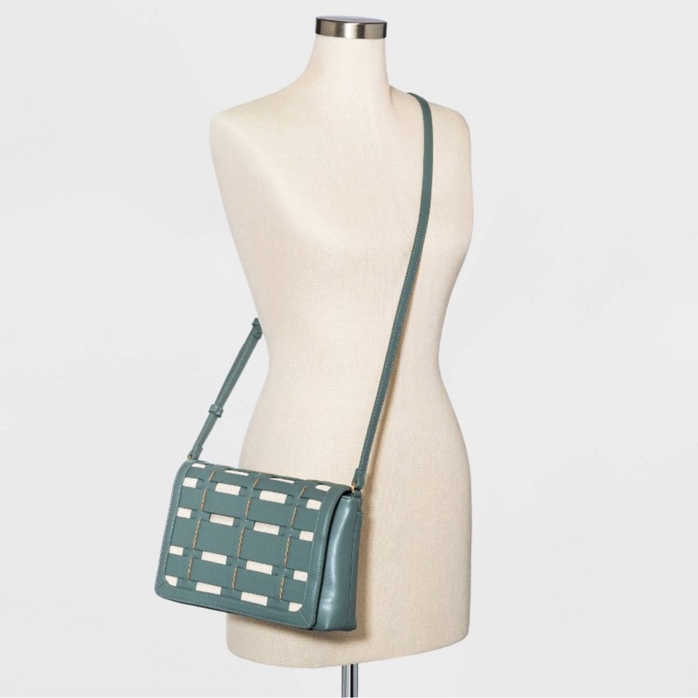 A.new.day purse
